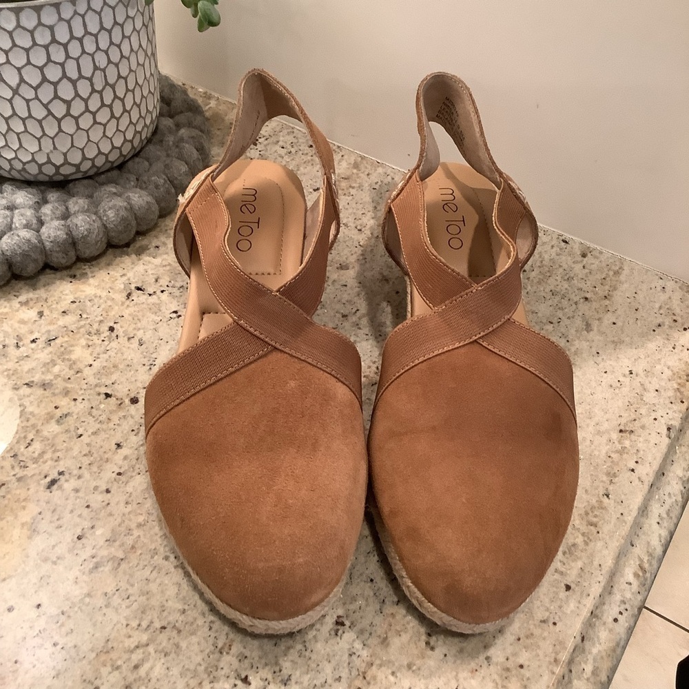 Me Too Women's Brown Suede Espadrille Wedges Size 9.5